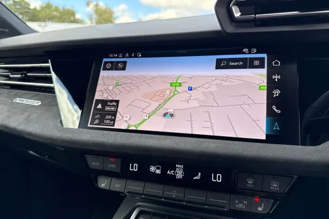  Audi S3 2.0 TFSI Black Edition Sportback S Tronic quattro Euro 6 (s/s) 5dr Thumbnail #17