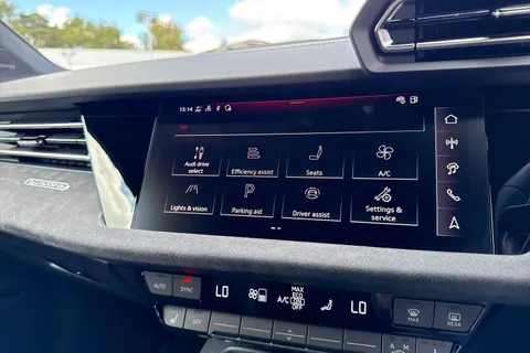  Audi S3 2.0 TFSI Black Edition Sportback S Tronic quattro Euro 6 (s/s) 5dr Thumbnail #43