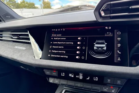  Audi S3 2.0 TFSI Black Edition Sportback S Tronic quattro Euro 6 (s/s) 5dr Thumbnail #46