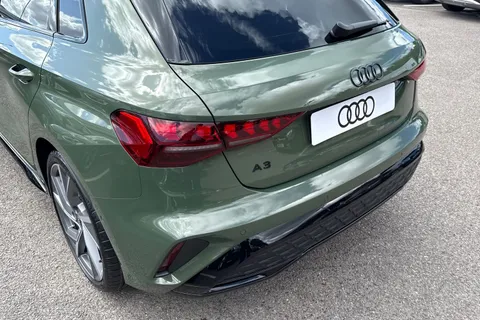 Audi A3 2.0 TDI 35 Black Edition Sportback S Tronic Euro 6 (s/s) 5dr Thumbnail #8