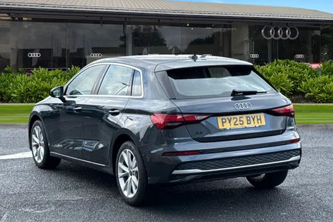 PY25BYH Audi A3 Sport 35 TDI 150 PS S tronic Thumbnail #3