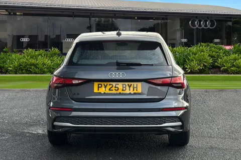 PY25BYH Audi A3 Sport 35 TDI 150 PS S tronic Thumbnail #5