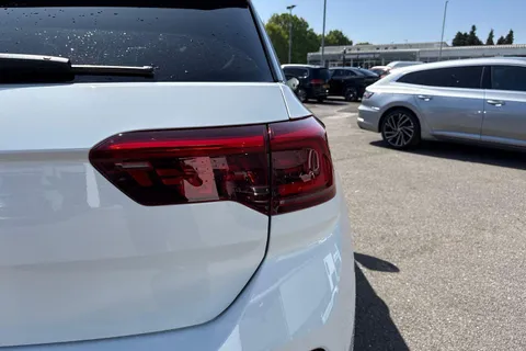 Volkswagen T-Roc 1.5 TSI Black Edition DSG Euro 6 (s/s) 5dr Thumbnail #28