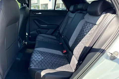 Volkswagen T-Roc 1.5 TSI Black Edition DSG Euro 6 (s/s) 5dr Thumbnail #32