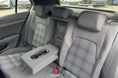 DE75ZNC Volkswagen Golf 1.4 TSI GTE 5dr DSG | DCC | Keyless Entry Thumbnail #14