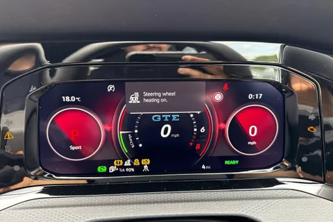 DE75ZNC Volkswagen Golf 1.4 TSI GTE 5dr DSG | DCC | Keyless Entry Thumbnail #38