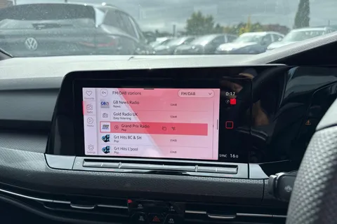 DE75ZNC Volkswagen Golf 1.4 TSI GTE 5dr DSG | DCC | Keyless Entry Thumbnail #41