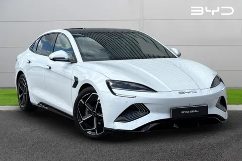 DC25HMJ BYD SEAL 82.5kWh Design Auto 4dr Thumbnail #2