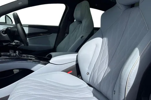 DC25HMJ BYD SEAL 82.5kWh Design Auto 4dr Thumbnail #11