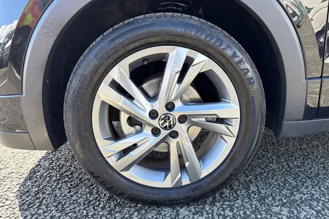 DE74UYW Volkswagen T-Cross 1.0 TSI 115 R-Line 5dr DSG Thumbnail #13