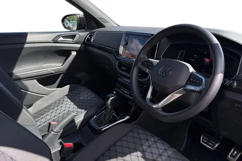 DE74UYW Volkswagen T-Cross 1.0 TSI 115 R-Line 5dr DSG Thumbnail #15