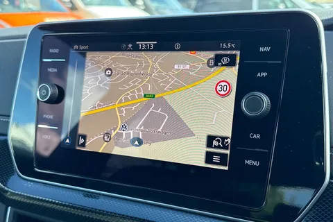 DE74UYW Volkswagen T-Cross 1.0 TSI 115 R-Line 5dr DSG Thumbnail #18