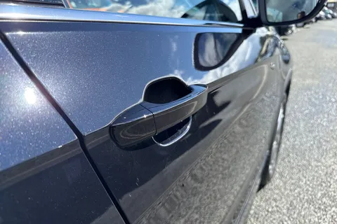 DE74UYW Volkswagen T-Cross 1.0 TSI 115 R-Line 5dr DSG Thumbnail #29