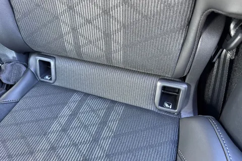 DE74UYW Volkswagen T-Cross 1.0 TSI 115 R-Line 5dr DSG Thumbnail #36