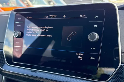 DE74UYW Volkswagen T-Cross 1.0 TSI 115 R-Line 5dr DSG Thumbnail #50