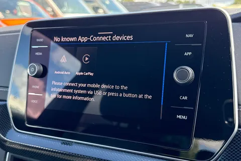 DE74UYW Volkswagen T-Cross 1.0 TSI 115 R-Line 5dr DSG Thumbnail #51