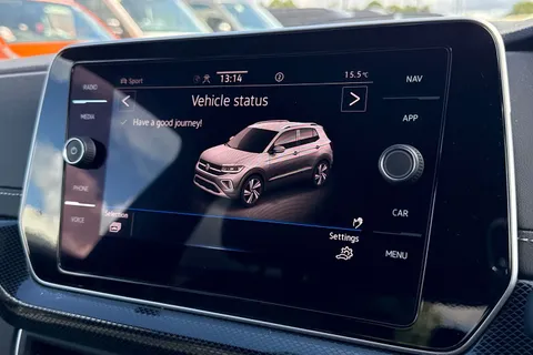 DE74UYW Volkswagen T-Cross 1.0 TSI 115 R-Line 5dr DSG Thumbnail #52