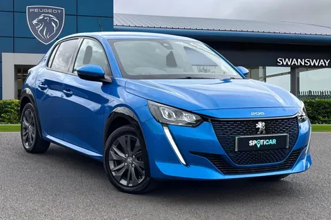 SG71KTN PEUGEOT e-208 50kWh Allure Auto 5dr Thumbnail #2