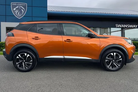 DG22OFB PEUGEOT 2008 1.2 PureTech Allure Premium Euro 6 (s/s) 5dr Thumbnail #4