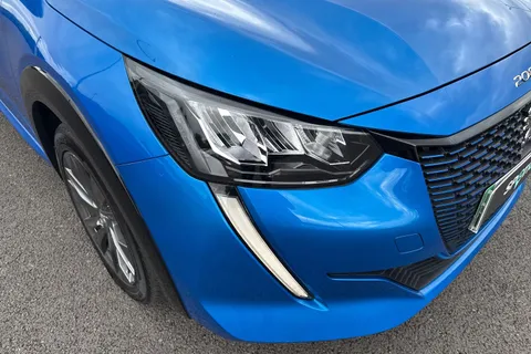 SG71KTN PEUGEOT e-208 50kWh Allure Auto 5dr Thumbnail #9