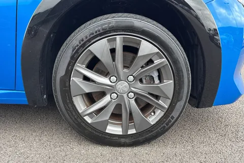 SG71KTN PEUGEOT e-208 50kWh Allure Auto 5dr Thumbnail #10
