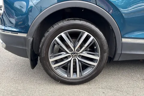 DC22HKX Volkswagen Tiguan 1.5 TSI (EVO) DSG Elegance | Adaptive Chassis Control Thumbnail #11