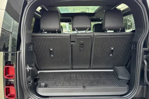 KJ73NHH Land Rover Defender 90 3.0 D250 X-Dynamic HSE 3dr Thumbnail #11