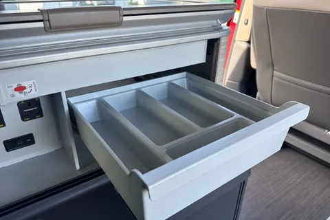 42 of 63 for Volkswagen California Ocean T7 SWB 150 PS DSG - Power Doors/Tow Pack