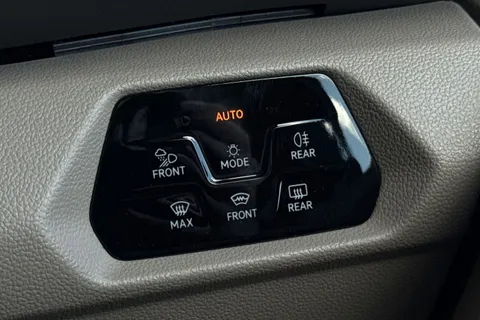 51 of 63 for Volkswagen California Ocean T7 SWB 150 PS DSG - Power Doors/Tow Pack