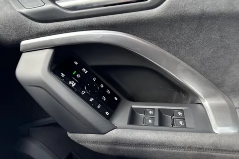  Audi SQ5 3.0 TFSI S Edition 1 Sportback S Tronic quattro Euro 6 (s/s) 5dr Thumbnail #49