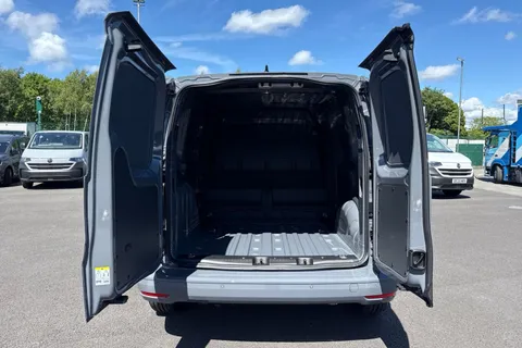 DE25VZJ Volkswagen Caddy C20 Cargo Commerce Pro 122 PS 2.0 TDI 7sp DSG - Delivery Miles Thumbnail #7