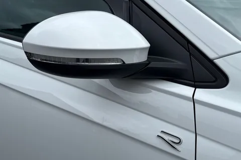 YJ24JML Volkswagen Taigo 1.5 TSI 150 R-Line 5dr DSG Thumbnail #11