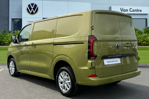 BA25LNN Volkswagen Transporter 2.0 TDI 150 Commerce Pro Van Automatic Thumbnail #3