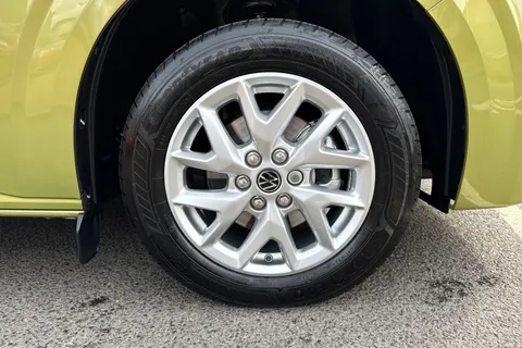 BA25LNN Volkswagen Transporter 2.0 TDI 150 Commerce Pro Van Automatic Thumbnail #10