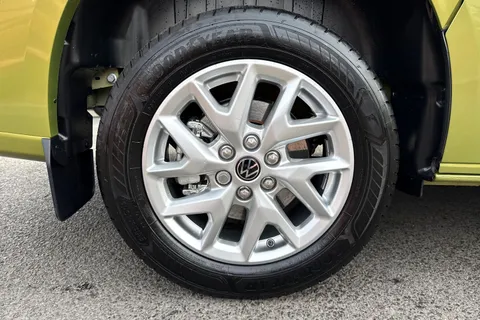 BA25LNN Volkswagen Transporter 2.0 TDI 150 Commerce Pro Van Automatic Thumbnail #11