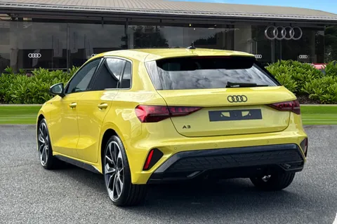 Audi A3 1.5 TFSI 35 Black Edition Sportback S Tronic Euro 6 (s/s) 5dr Thumbnail #3