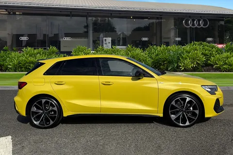 Audi A3 1.5 TFSI 35 Black Edition Sportback S Tronic Euro 6 (s/s) 5dr Thumbnail #4