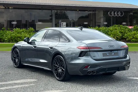 Audi A6 Saloon 2.0 TDI Launch Edition S Tronic quattro Euro 6 (s/s) 4dr Thumbnail #3