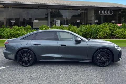 Audi A6 Saloon 2.0 TDI Launch Edition S Tronic quattro Euro 6 (s/s) 4dr Thumbnail #4