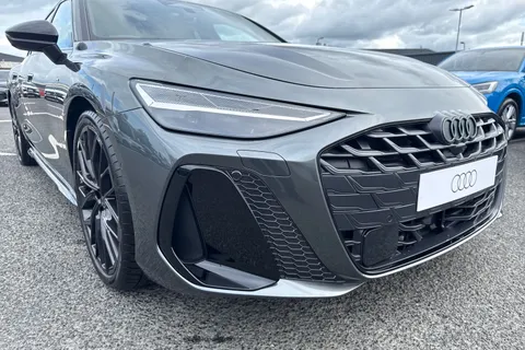 Audi A6 Saloon 2.0 TDI Launch Edition S Tronic quattro Euro 6 (s/s) 4dr Thumbnail #9