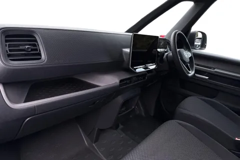 KY74RKV Volkswagen Id. Buzz Cargo 210kW Commerce 79kWh Auto Thumbnail #9