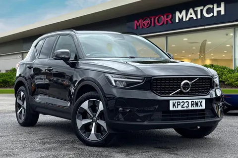 KP23RWX Volvo Xc40 2.0 B4 MHEV Plus DCT Auto AWD Euro 6 (s/s) 5dr Thumbnail #2
