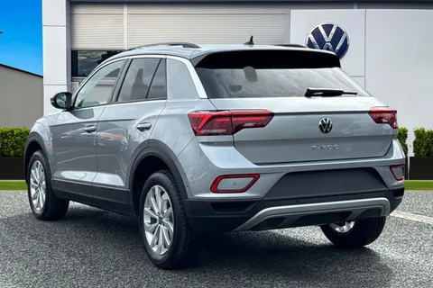 Volkswagen T-Roc 1.5 TSI Match DSG Euro 6 (s/s) 5dr Thumbnail #3