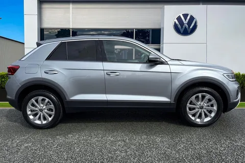 Volkswagen T-Roc 1.5 TSI Match DSG Euro 6 (s/s) 5dr Thumbnail #4