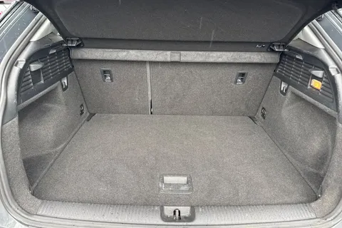 SW17XCG Audi Q2 1.4 TFSI CoD SE Euro 6 (s/s) 5dr Thumbnail #7