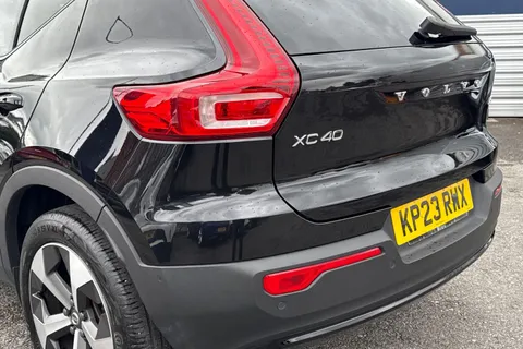 KP23RWX Volvo Xc40 2.0 B4 MHEV Plus DCT Auto AWD Euro 6 (s/s) 5dr Thumbnail #8