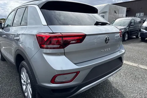 Volkswagen T-Roc 1.5 TSI Match DSG Euro 6 (s/s) 5dr Thumbnail #8