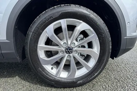 Volkswagen T-Roc 1.5 TSI Match DSG Euro 6 (s/s) 5dr Thumbnail #10