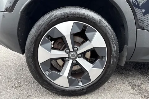 KP23RWX Volvo Xc40 2.0 B4 MHEV Plus DCT Auto AWD Euro 6 (s/s) 5dr Thumbnail #11