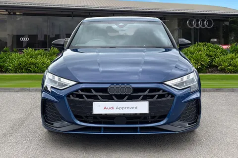 PK25KXO Audi A3 Black Edition 40 TFSI e  204 PS S tronic Thumbnail #6